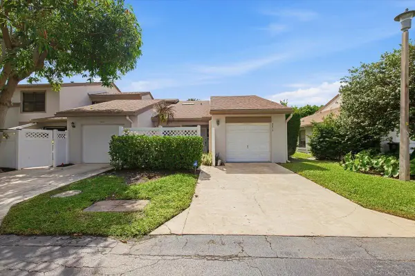 6676 Canary Palm Circle #19, Boca Raton, FL 33433