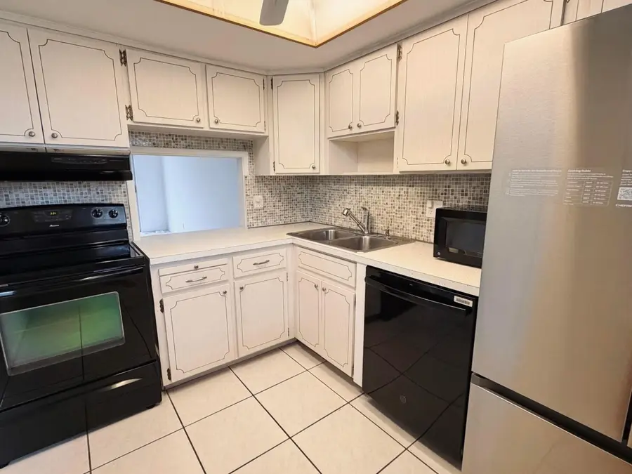 899 SE 2nd Avenue #207, Deerfield Beach, FL 33441 - #3