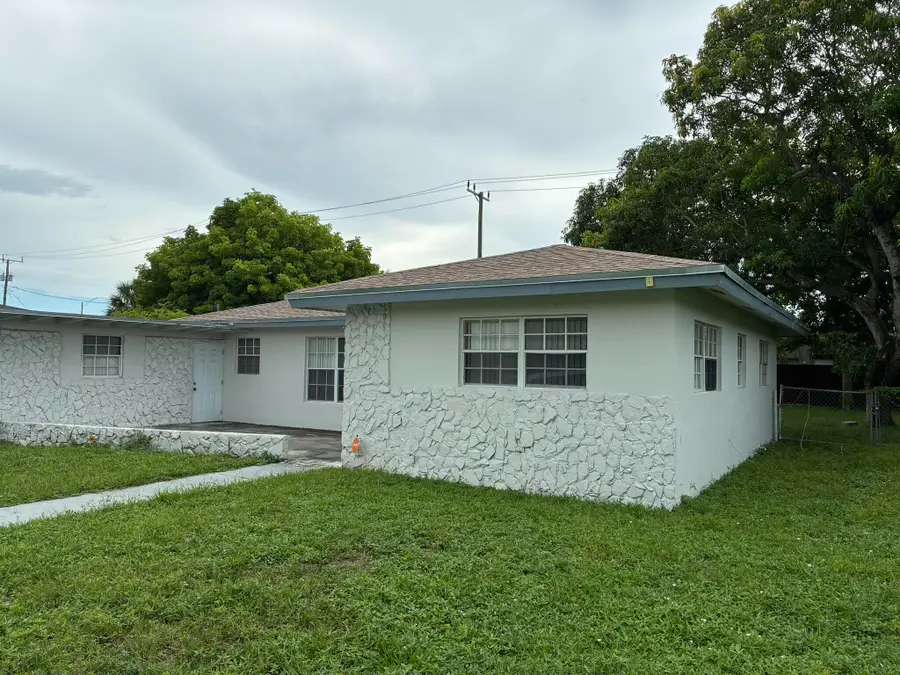 3307 Auburn Boulevard, Fort Lauderdale, FL 33312 - #2