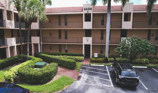 6618 Coral Lake Drive #206, Margate, FL 33063