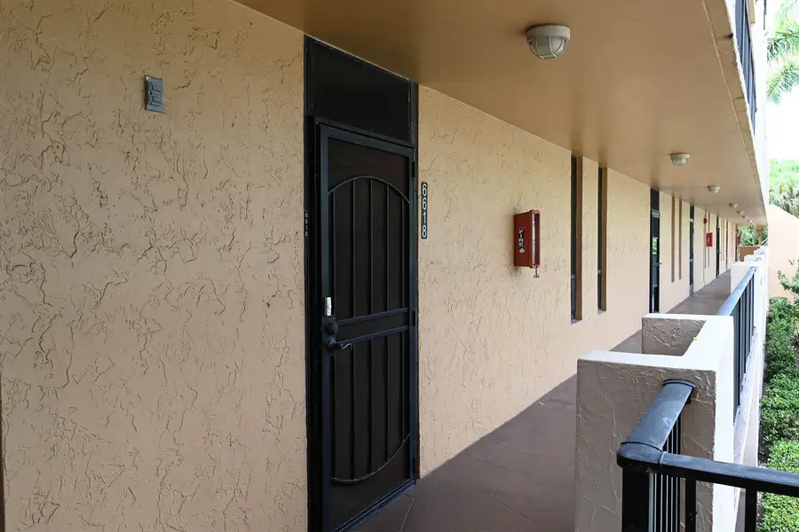 6618 Coral Lake Drive #206, Margate, FL 33063 - #2