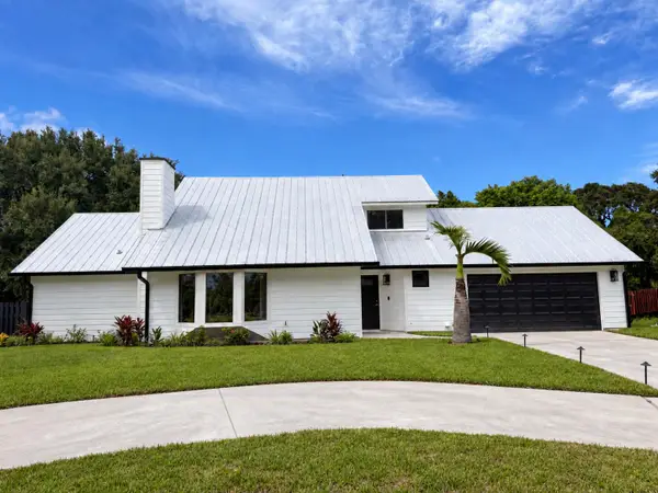 11078 Oak Way Circle, Palm Beach Gardens, FL 33410