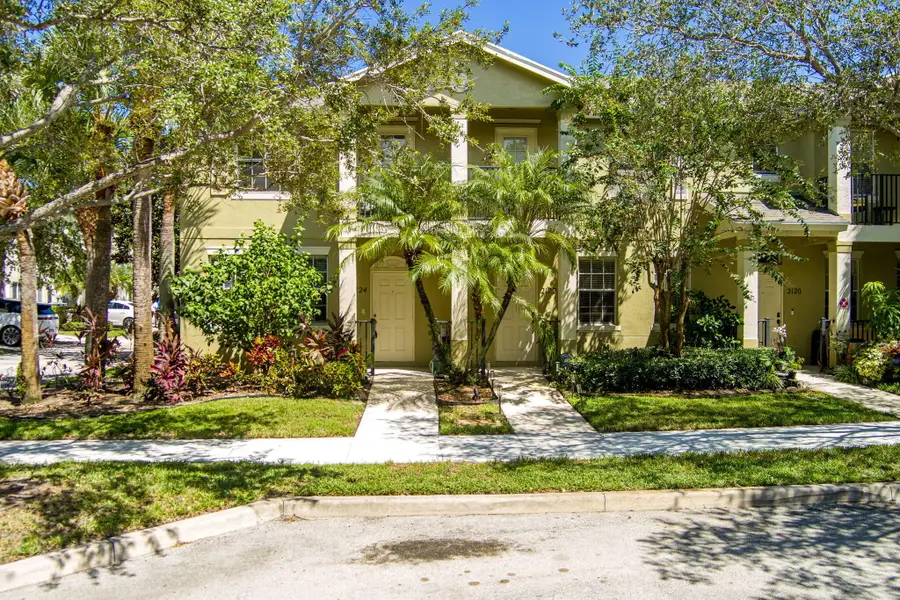2124 SE Grand Drive, Port Saint Lucie, FL 34952 - #2