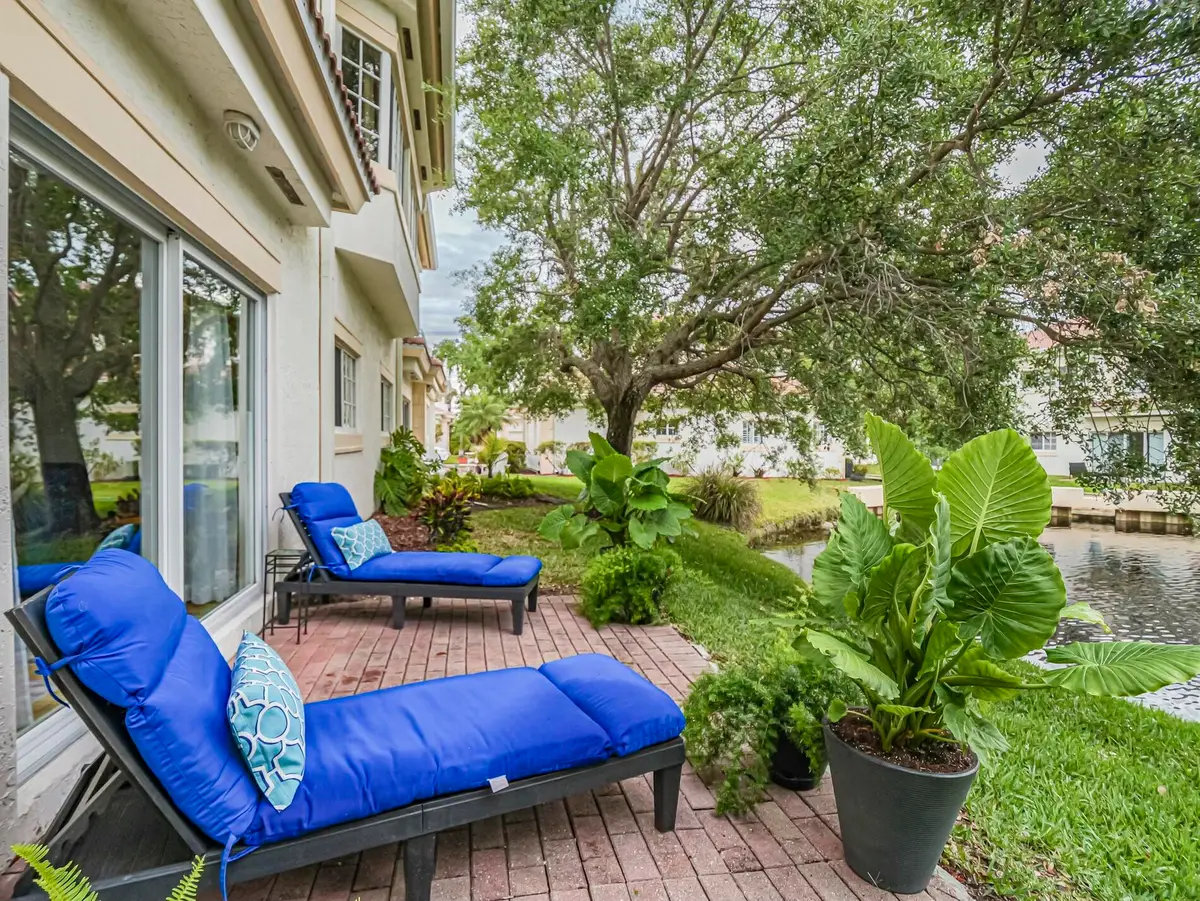 536 7th Square #103, Vero Beach, FL 32962 - #1