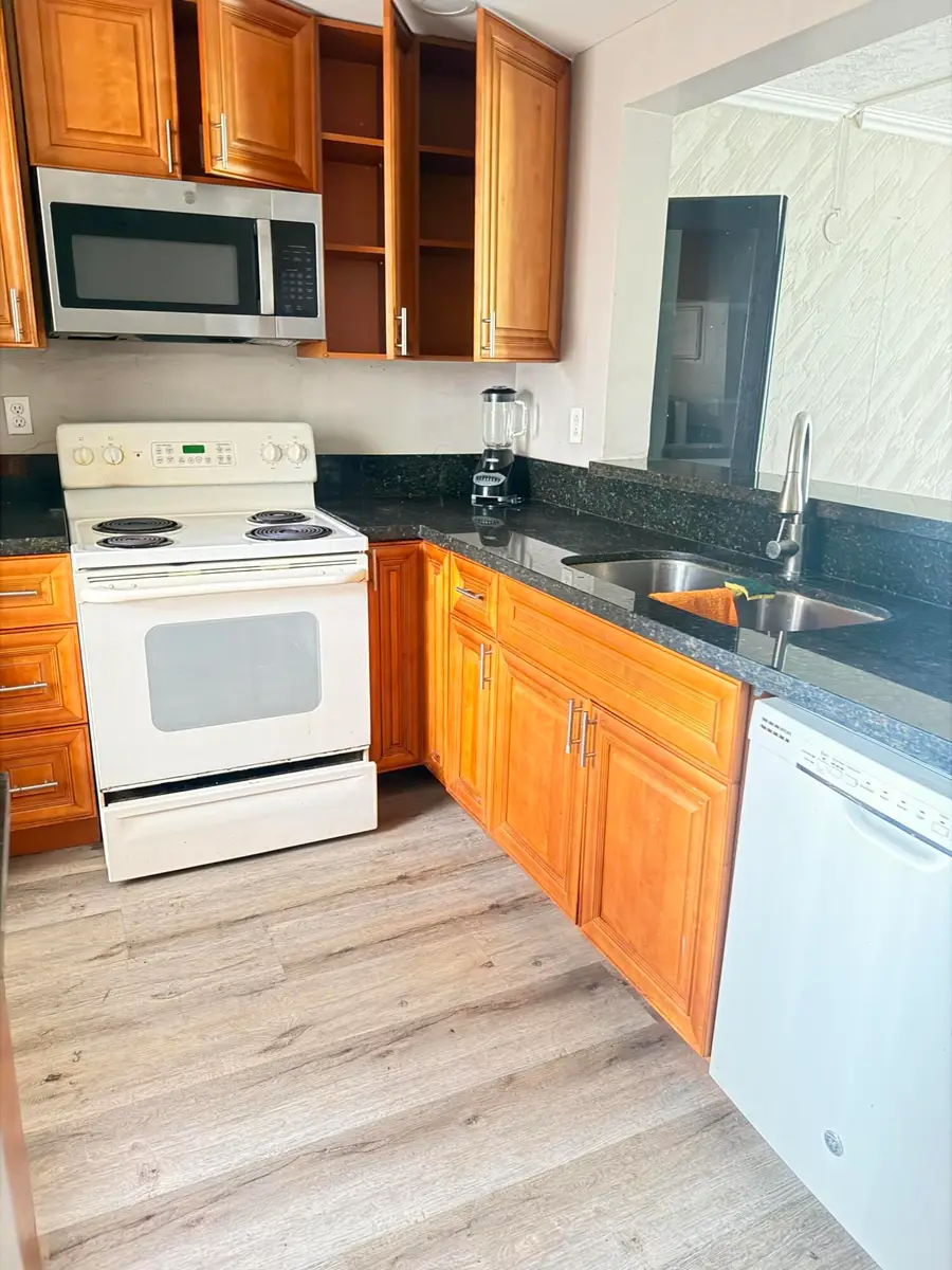 Address Withheld By Seller, Tamarac, FL 33321 - #3