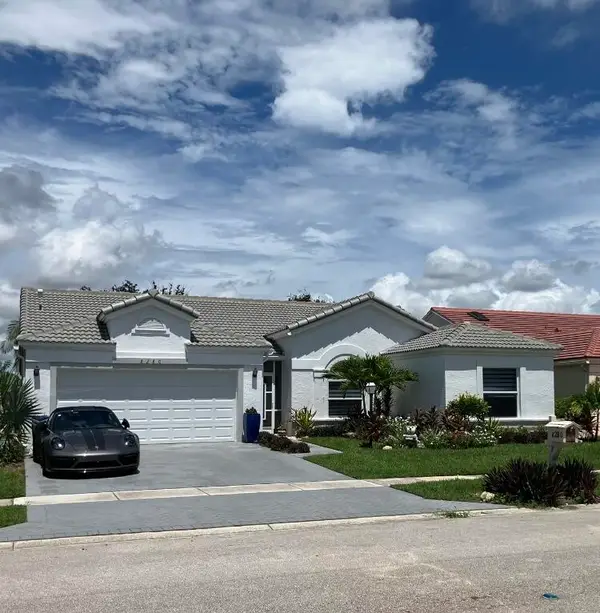 8280 Lake Cypress Road, Lake Worth, FL 33467