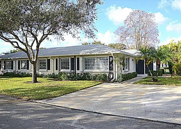 10101 S 44th Drive, Boynton Beach, FL 33436