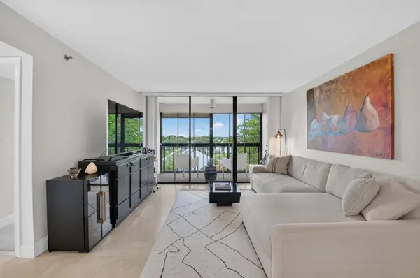 1863 Bridgewood Drive, Boca Raton, FL 33434
