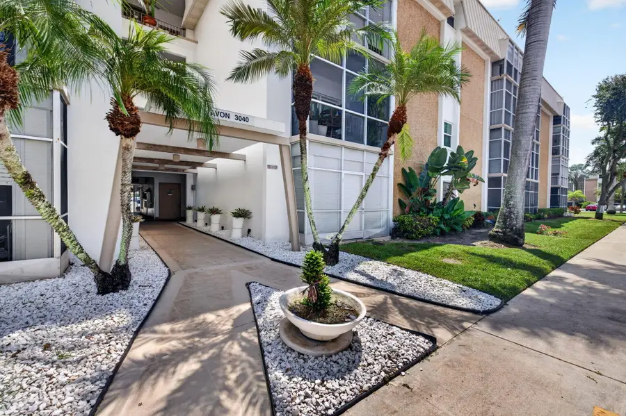 3040 NE 16th Avenue #110, Oakland Park, FL 33334 - #2