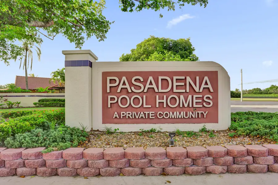 11330 SW 8th Place, Pembroke Pines, FL 33025 - #2