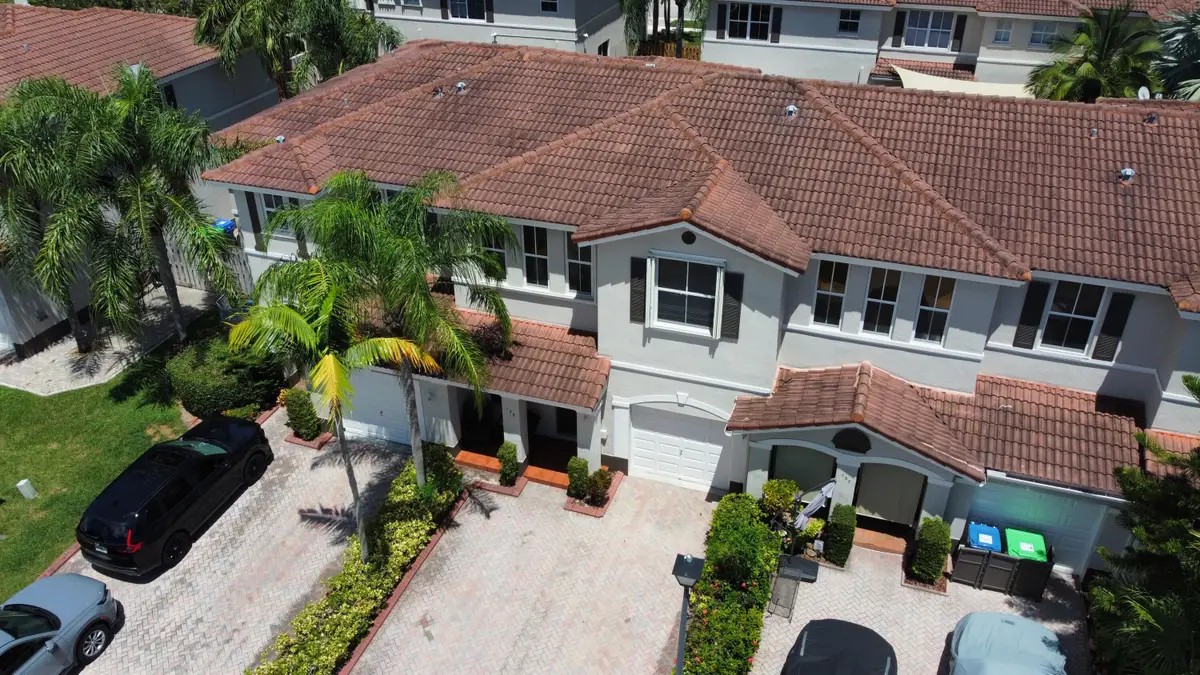 135 Riverwalk Circle, Sunrise, FL 33326 - #1