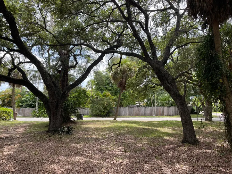 806 S Lakeside Drive, Lake Worth Beach, FL 33460 - #3