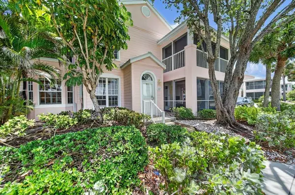 391 NE Plantation Road #215, Hutchinson Island, FL 34996