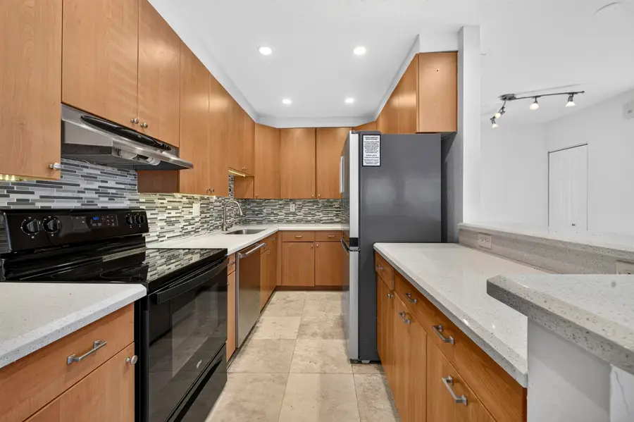1605 NE 16th Avenue, Fort Lauderdale, FL 33305 - #2