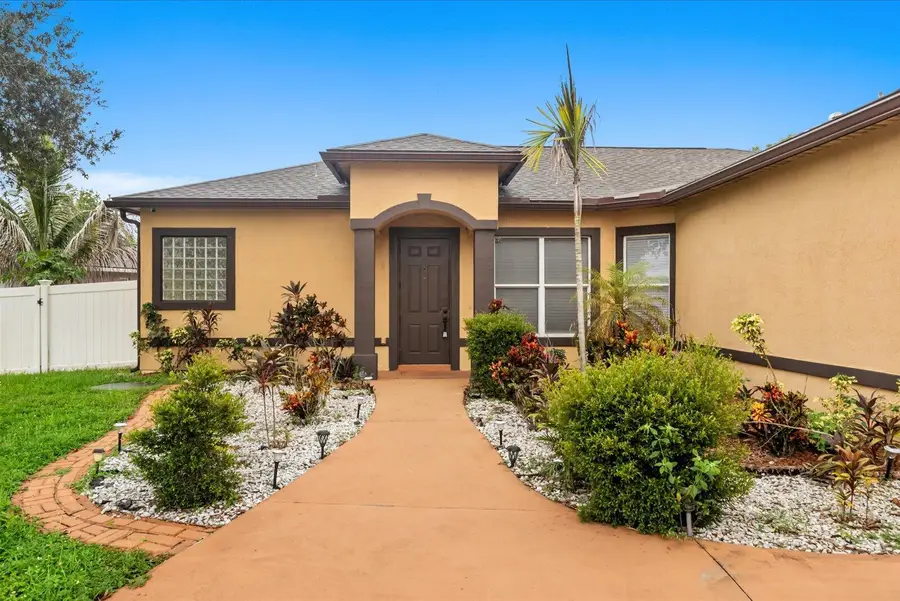 2901 SW Pierson Road, Port Saint Lucie, FL 34953 - #2