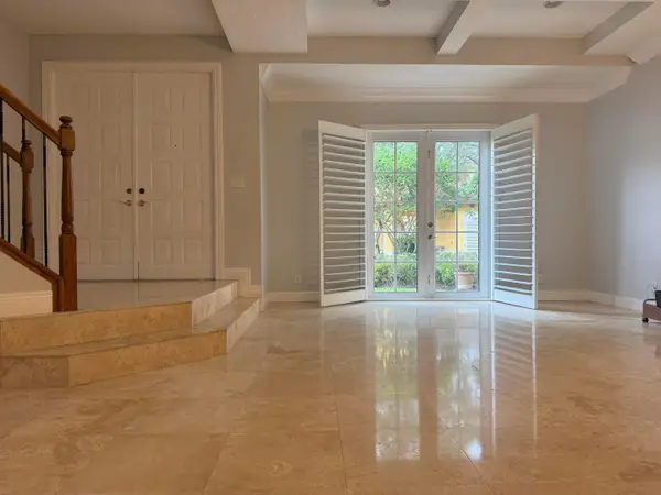 335 NE 69th Circle, Boca Raton, FL 33487