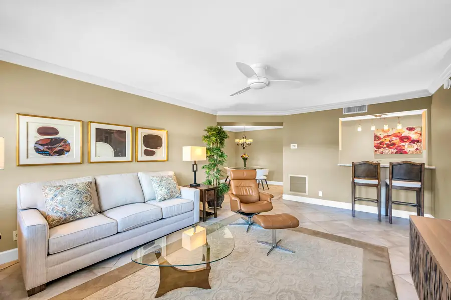 615 NE 12th Avenue #301, Fort Lauderdale, FL 33304 - #3