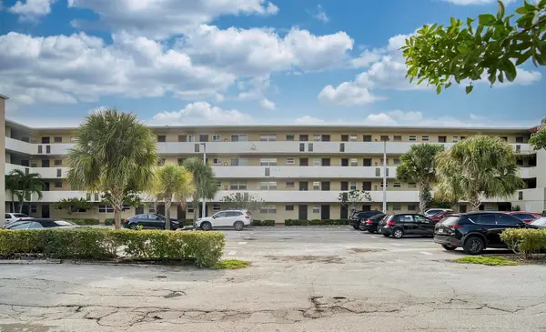 1690 NE 191st Street #405-1, North Miami Beach, FL 33179
