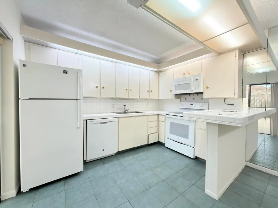 710 7th Lane, Palm Beach Gardens, FL 33418 - #2