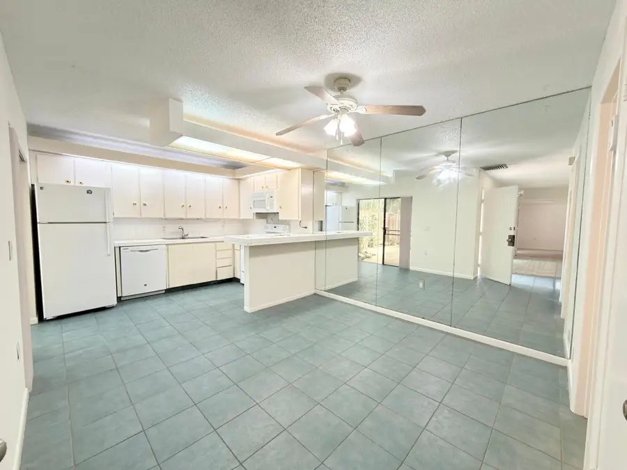 710 7th Lane, Palm Beach Gardens, FL 33418 - #3