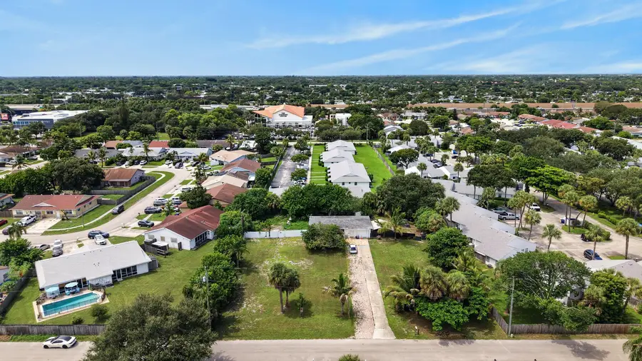 9179 Sunrise Drive, West Palm Beach, FL 33403 - #3