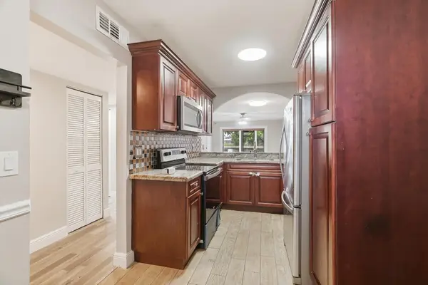 9672 W Mcnab Road #109, Tamarac, FL 33321