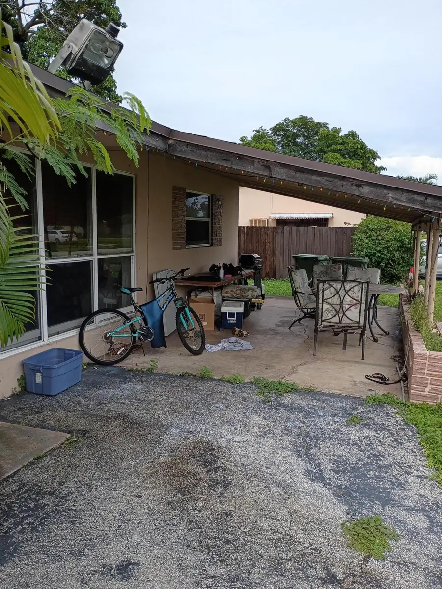 6851 SW 6th Street, Pembroke Pines, FL 33023 - #2