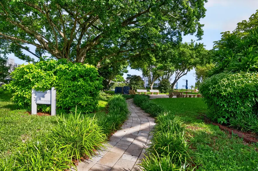 2079 Cambridge D #2079, Deerfield Beach, FL 33442 - #2