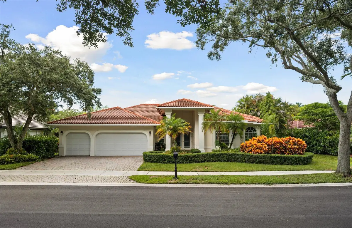 2647 Edgewater Drive, Weston, FL 33332 - #1
