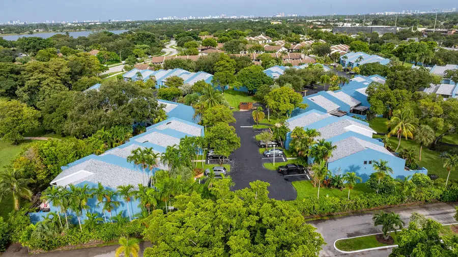 2840 S Oakland Forest Drive #2703, Oakland Park, FL 33309 - #2