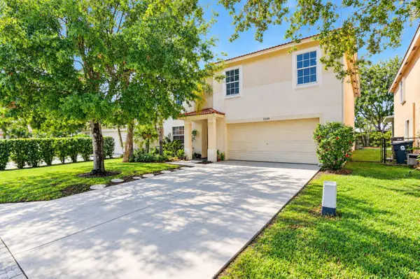 5349 Meadows Edge #5349, Lake Worth, FL 33463