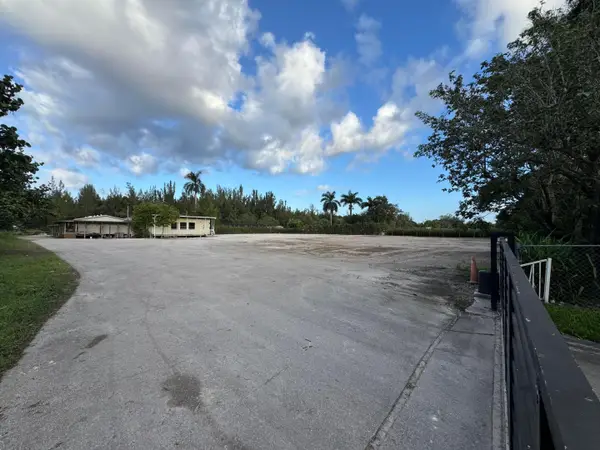 5345 SW 210th Terrace, Southwest Ranches, FL 33332