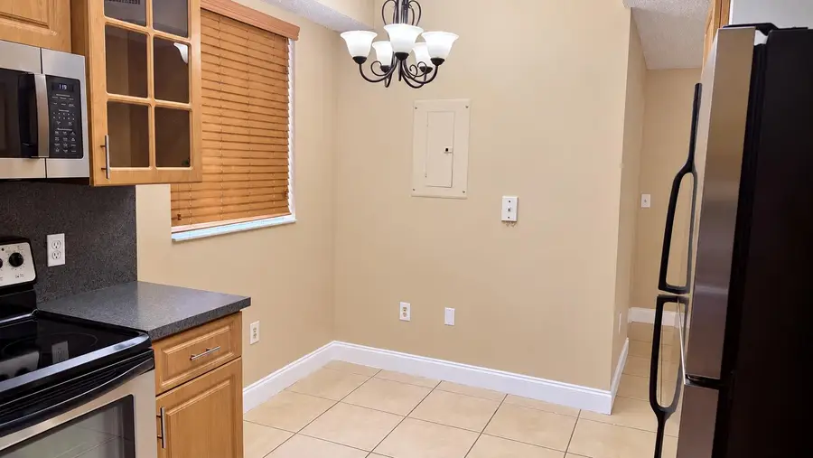6952 SW 39th Street #C106, Davie, FL 33314 - #3