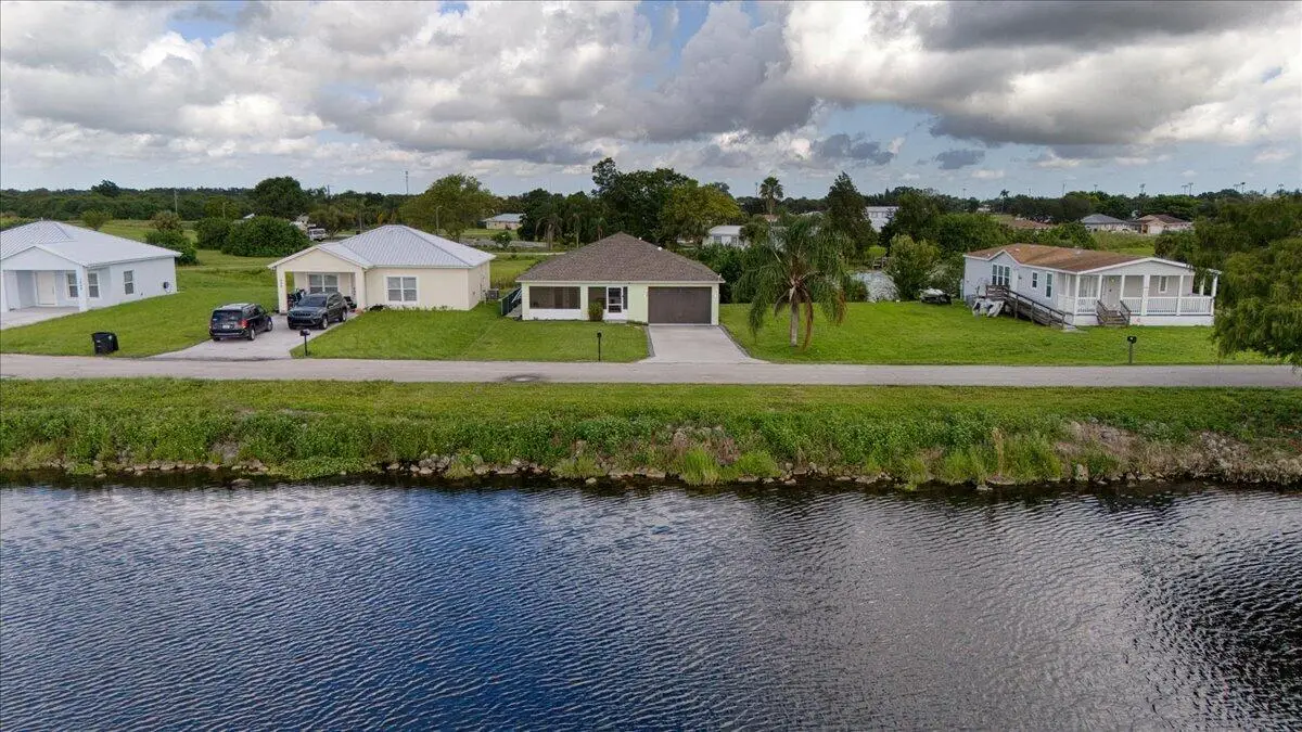 908 Riverside Drive Sw, Moore Haven, FL 33471 - #1