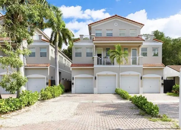 213 SW 11th Street #213, Fort Lauderdale, FL 33315