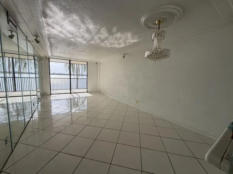 112 Lake Emerald Drive #203, Oakland Park, FL 33309 - #3