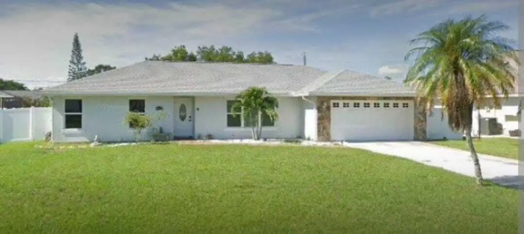 1134 SE Mendoza Avenue, Port Saint Lucie, FL 34952 - #1
