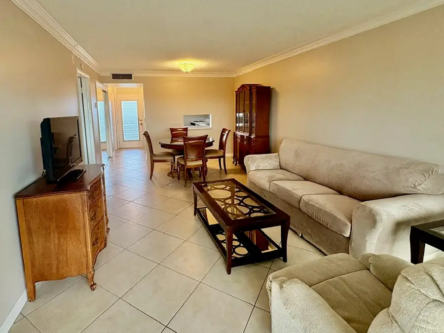 2901 NW 46th Avenue #405, Lauderdale Lakes, FL 33313 - #3