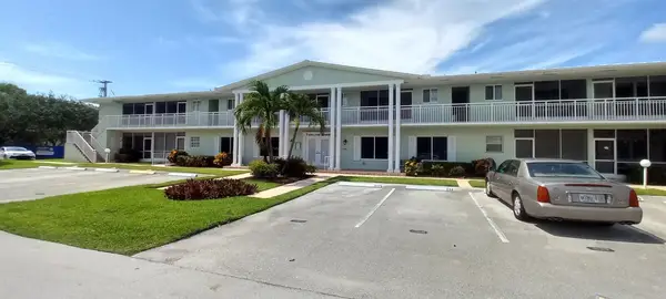 2100 NE 38th Street #218, Lighthouse Point, FL 33064