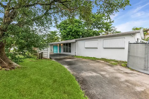 4700 NE 2nd Way, Deerfield Beach, FL 33064