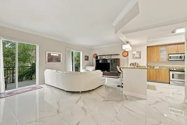 2601 NE 14th Avenue #306, Wilton Manors, FL 33334