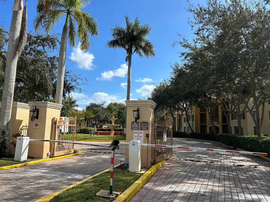 4041 San Marino Boulevard #105, West Palm Beach, FL 33409 - #2