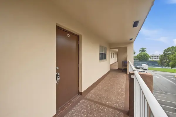 8841 Sunrise Lakes Boulevard #304, Sunrise, FL 33322