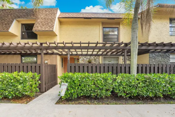 1142 N University Drive, Plantation, FL 33322