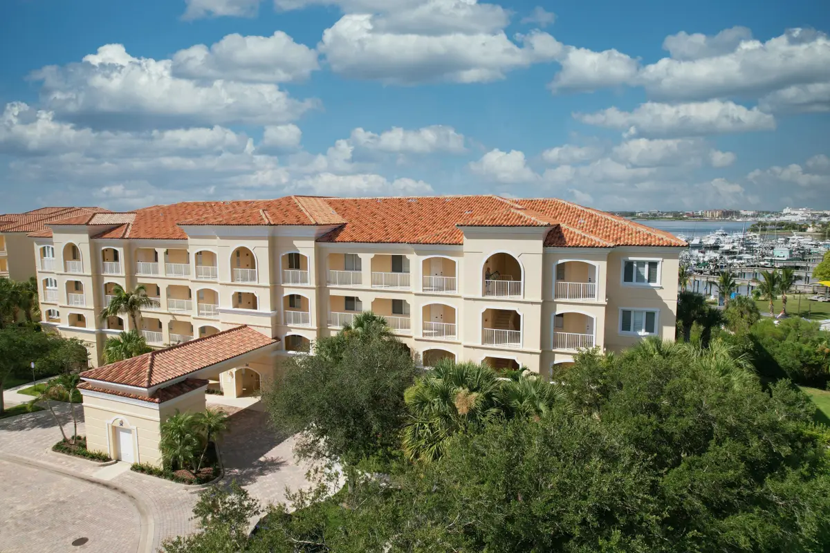 34 Harbour Isle Drive W #204, Fort Pierce, FL 34949 - #1