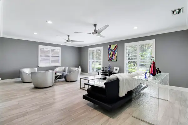 8552 Thousand Pines Circle, West Palm Beach, FL 33411
