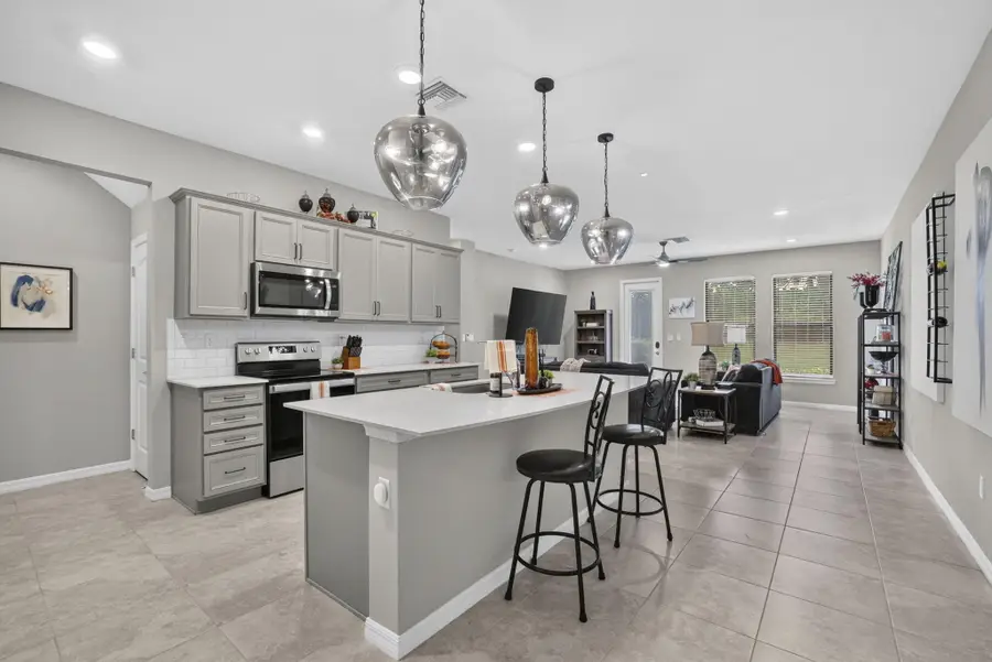 4416 Appleton Circle E, Oakland Park, FL 33309 - #3
