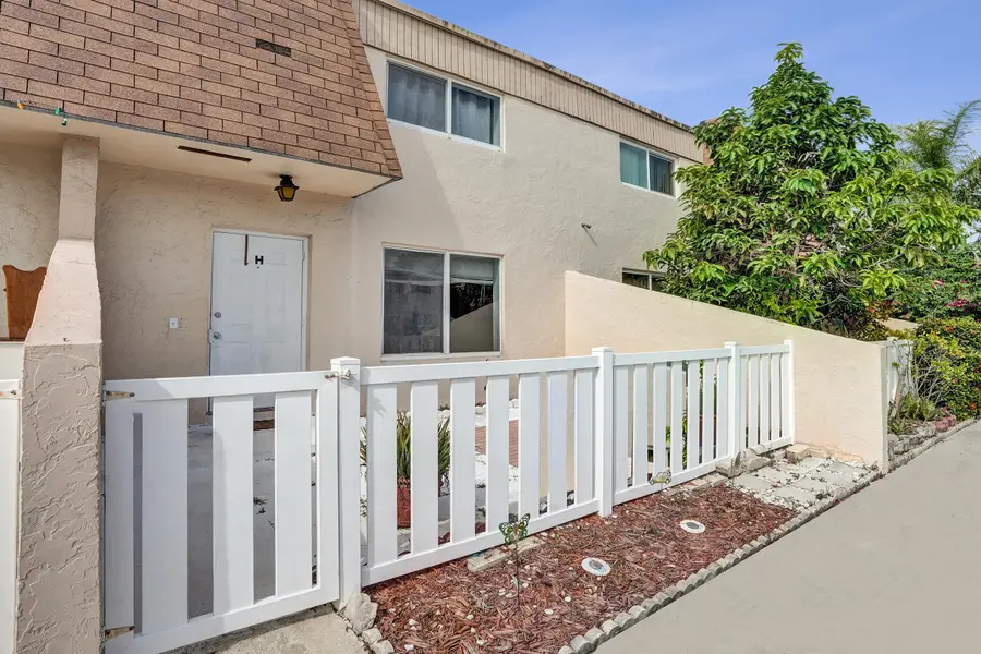 8091 NW 12th Street #H, Margate, FL 33063 - #3