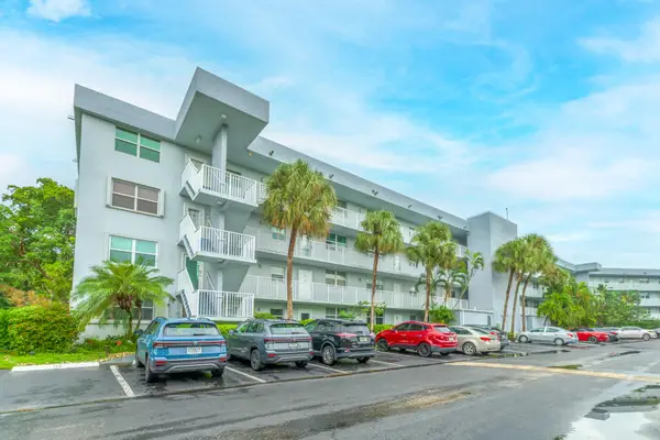 101 Royal Park Drive #1C, Oakland Park, FL 33309
