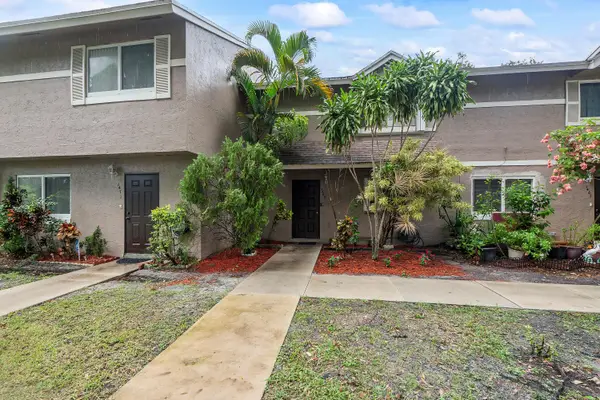 1469 Sussex Drive, North Lauderdale, FL 33068